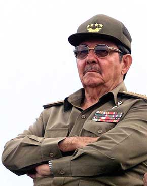 Raúl: El Comandante en Jefe sigue siendo Fidel