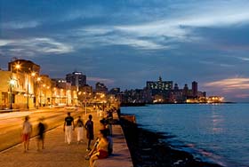 Malecón habanero, el banco más largo de Cuba